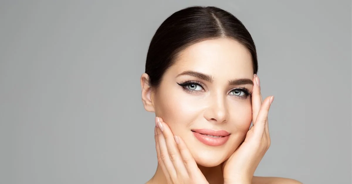 Woman with youthful, smooth skin with a facelift at Petra's Weightloss Clinic Med Spa in Oklahoma City, OK