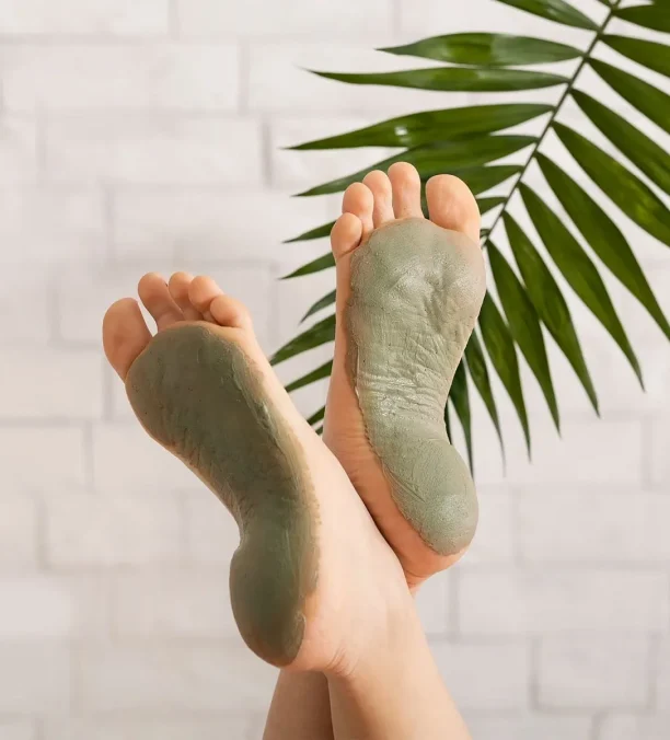 Relaxing foot spa with green mask in Oklahoma City, OK
